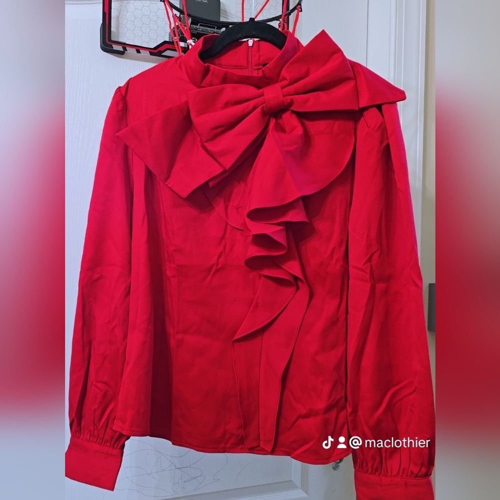Gracia Elegant Black and Red Bow Blouses